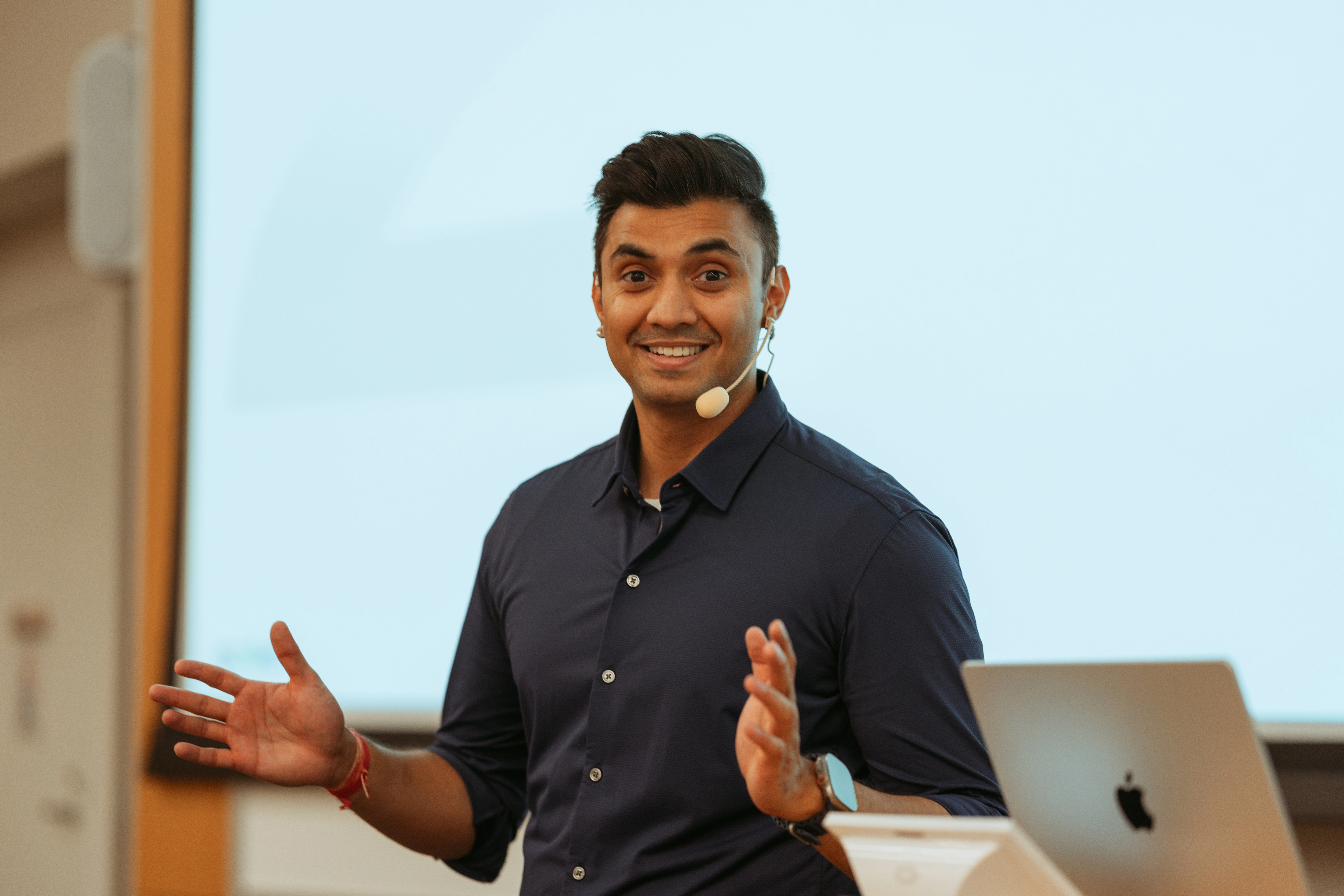 Balaji Bhaskar speaking at a talk